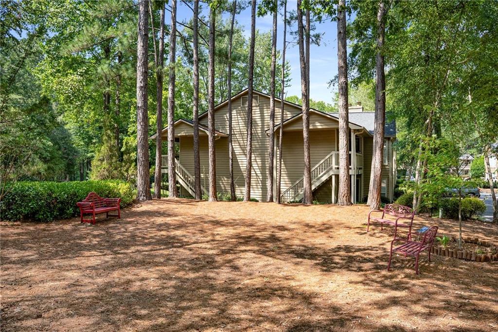 307 COUNTRY PARK Drive SE