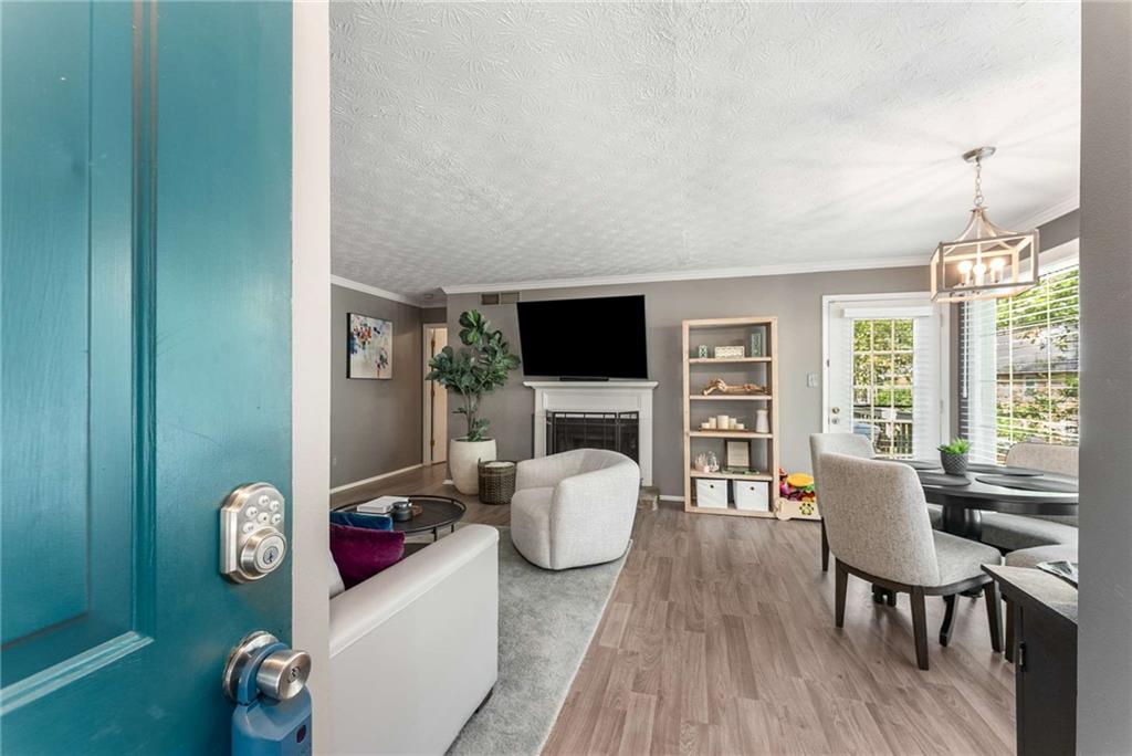 307 COUNTRY PARK Drive SE