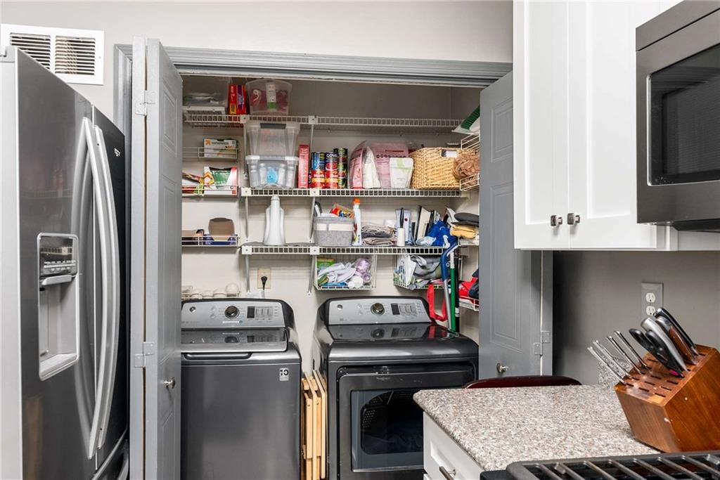 307 COUNTRY PARK Drive SE