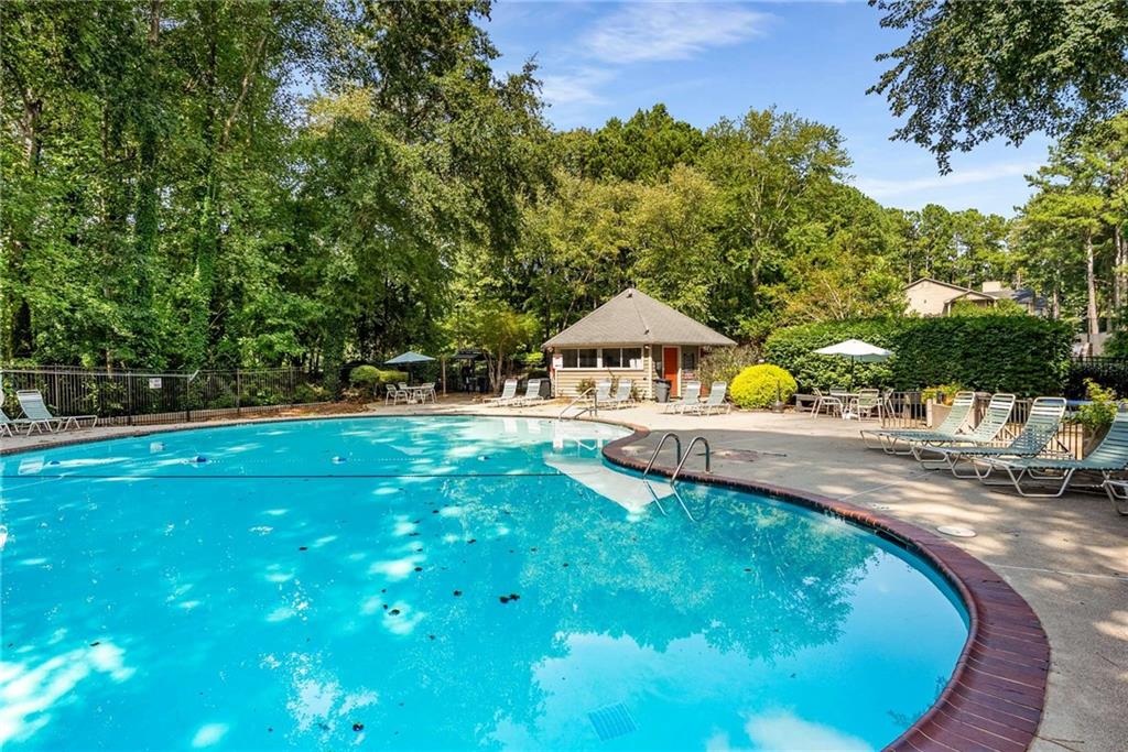 307 COUNTRY PARK Drive SE