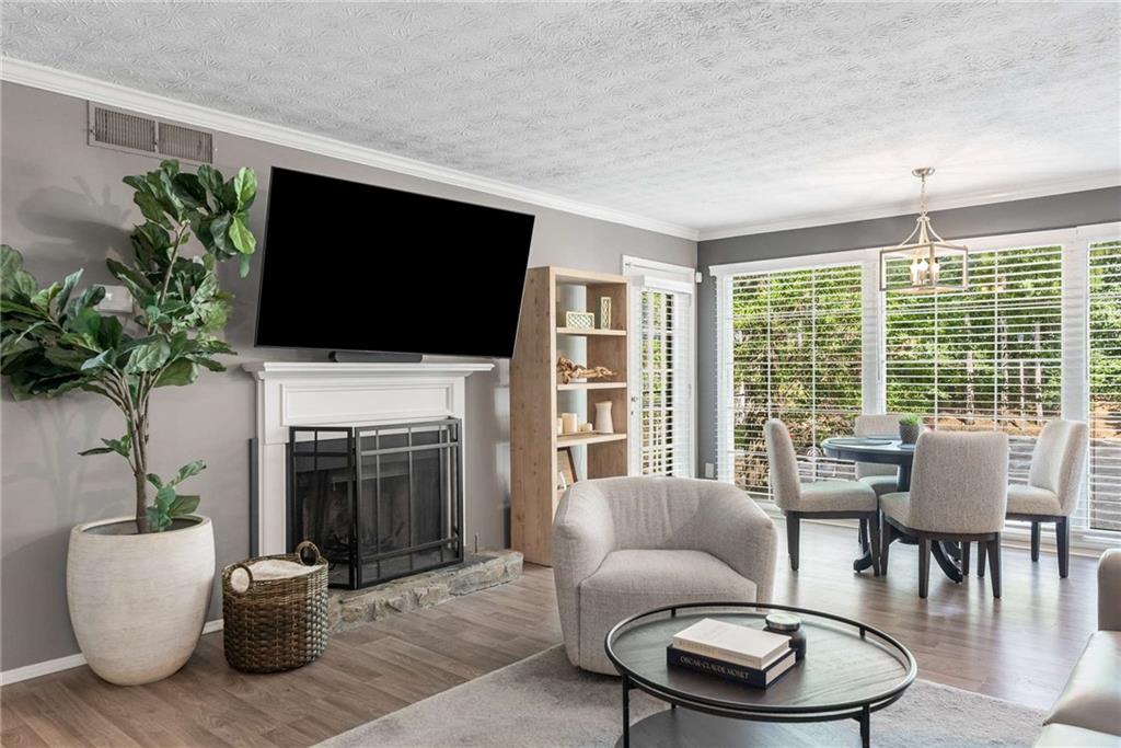 307 COUNTRY PARK Drive SE