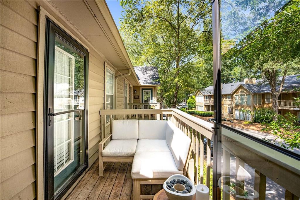 307 COUNTRY PARK Drive SE