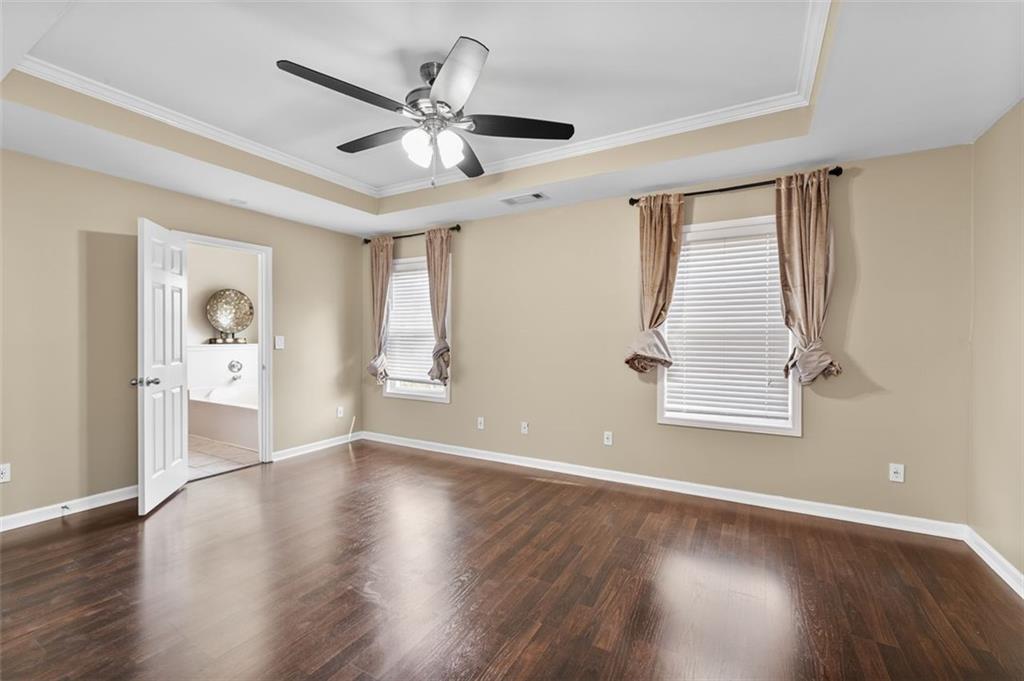 589 Whitaker Street NW