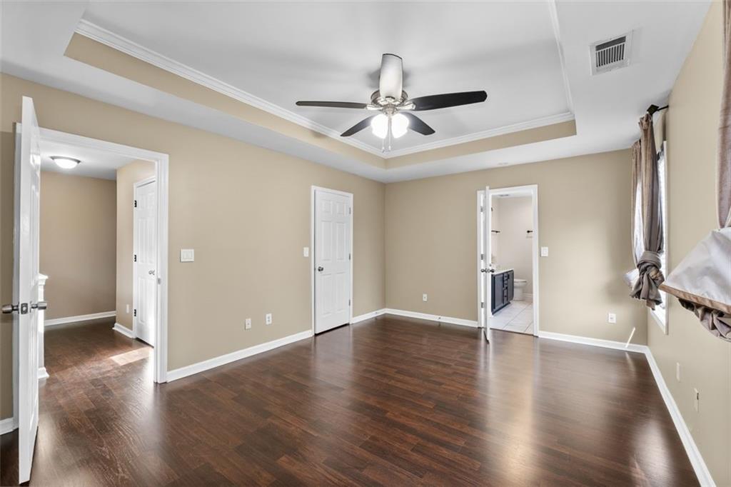 589 Whitaker Street NW