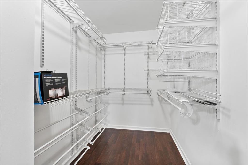 589 Whitaker Street NW