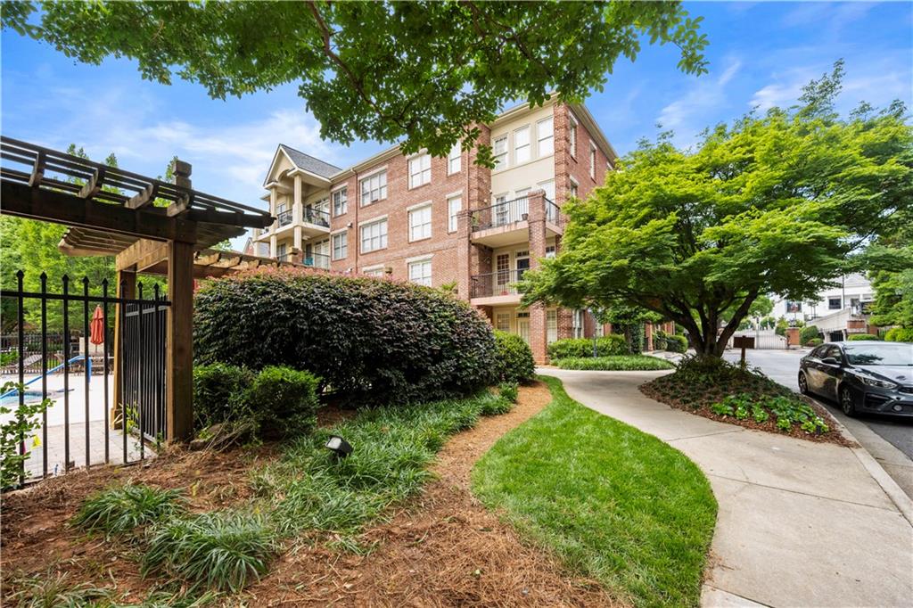 1735 PEACHTREE Street NE Unit 316