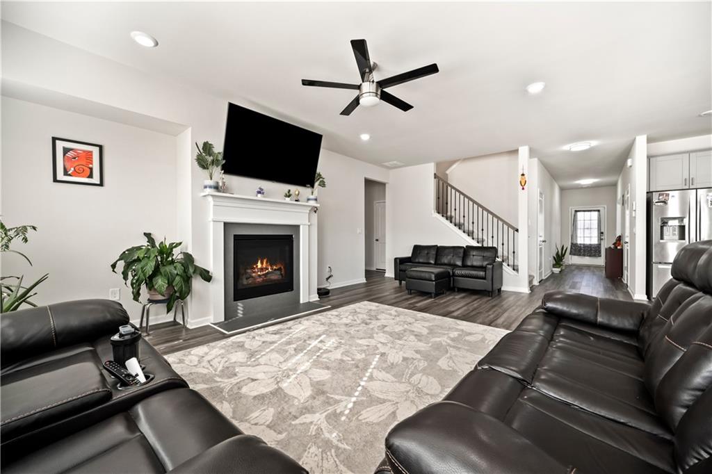 319 Canal Way