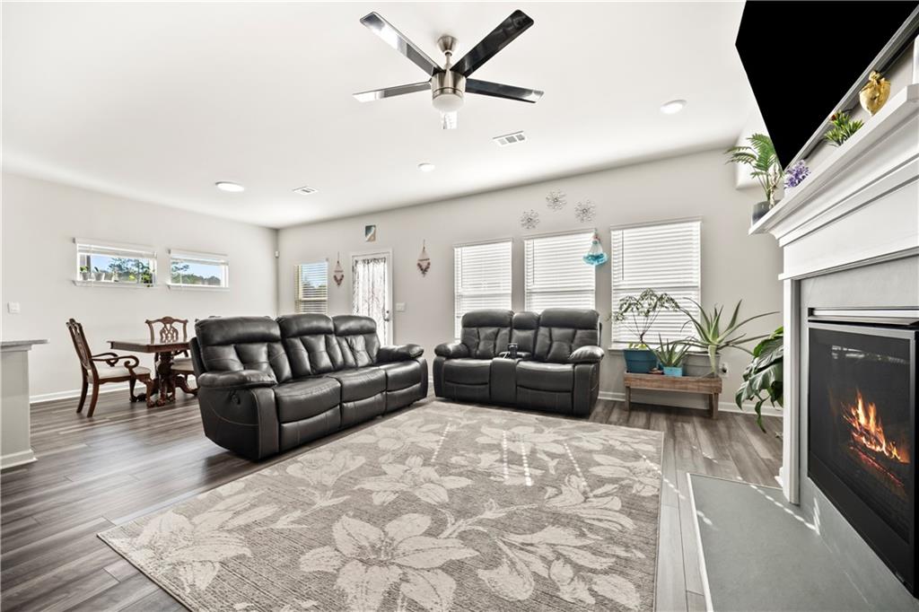 319 Canal Way