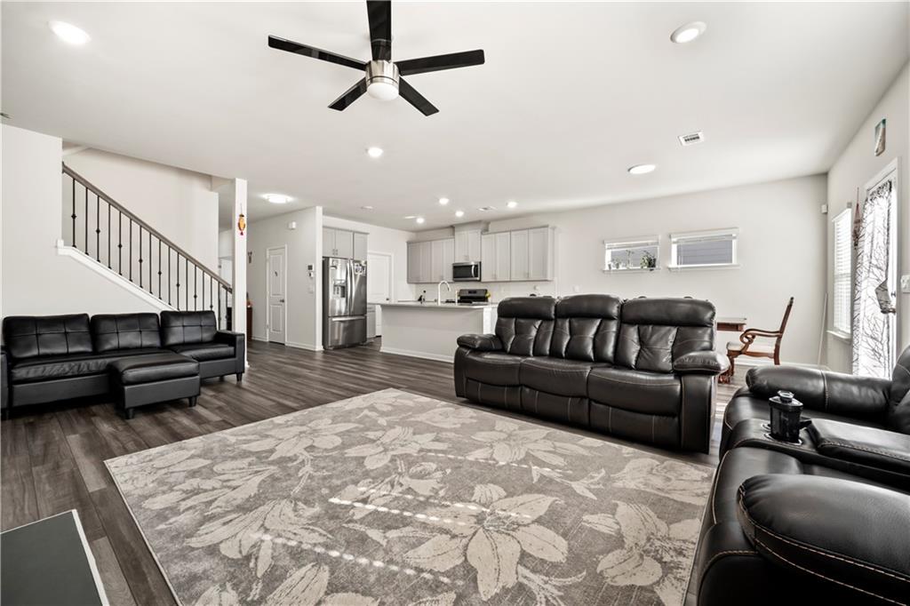 319 Canal Way