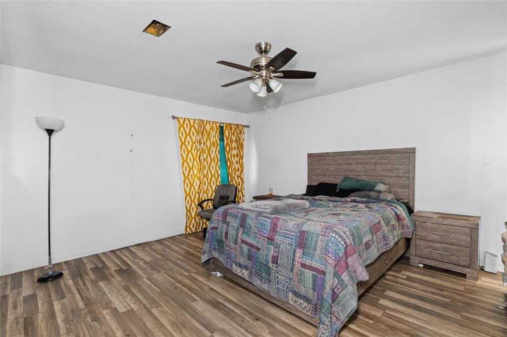 6340 Emerald Pointe Circle