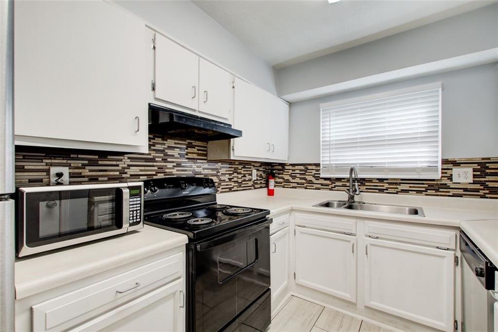 3569 SPLINTERWOOD Road