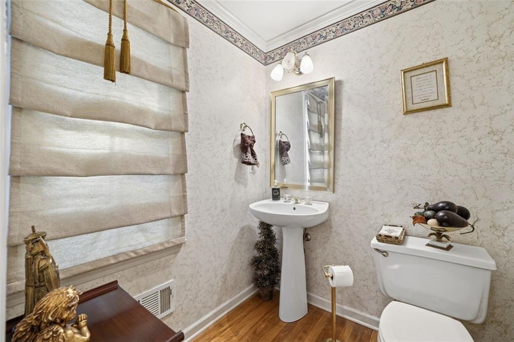 3868 Brookview Point