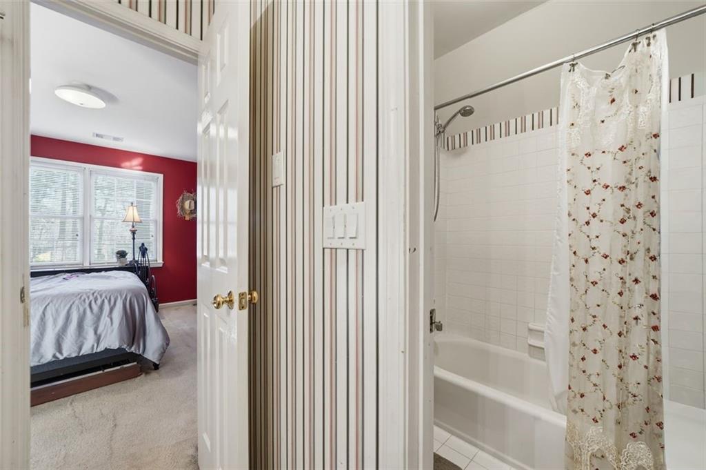 3868 Brookview Point