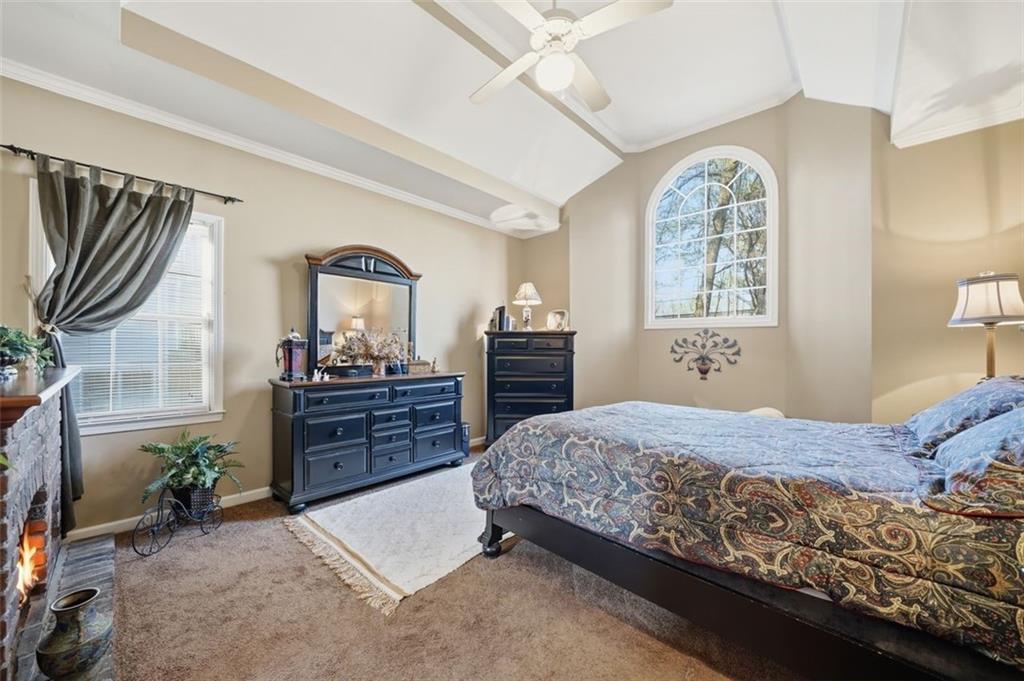 3868 Brookview Point