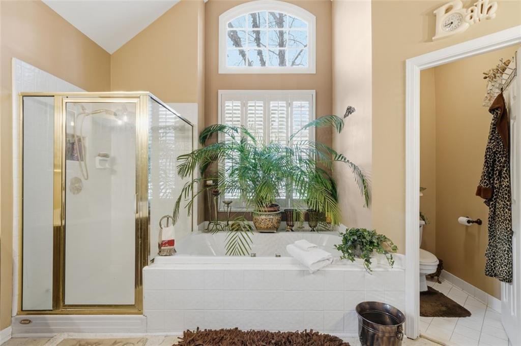 3868 Brookview Point