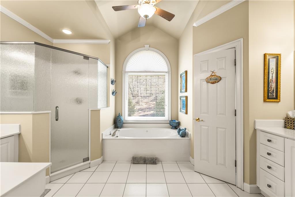 8015 Hurakan Creek Crossing