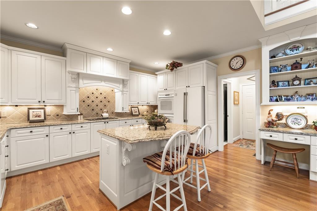 8015 Hurakan Creek Crossing