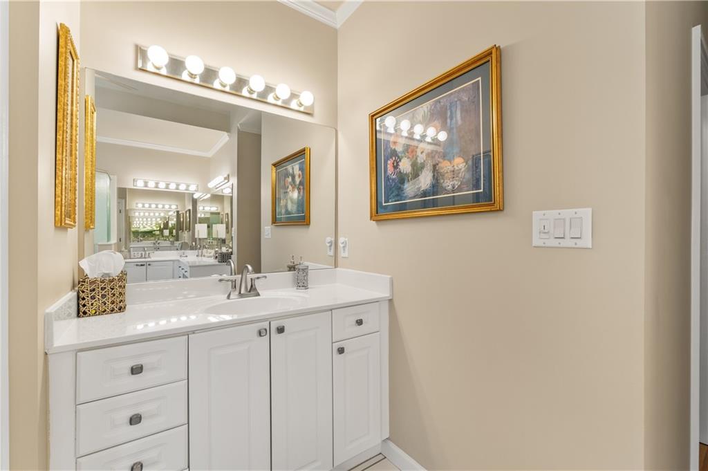 8015 Hurakan Creek Crossing