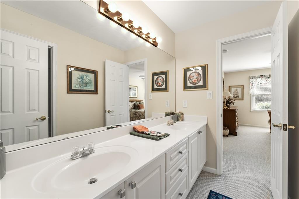 8015 Hurakan Creek Crossing