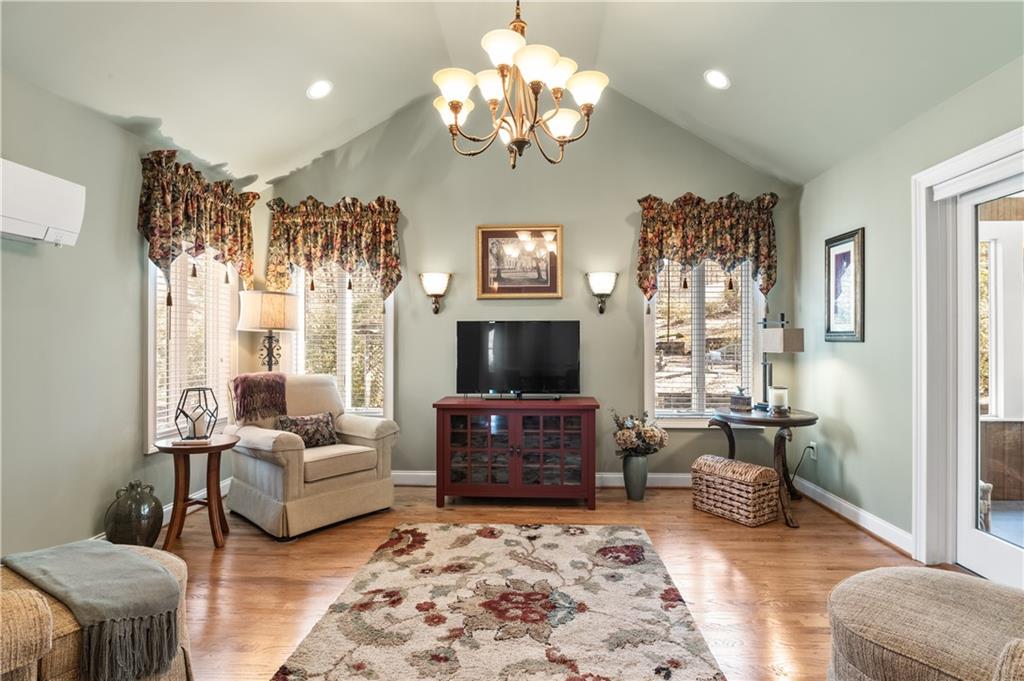 8015 Hurakan Creek Crossing