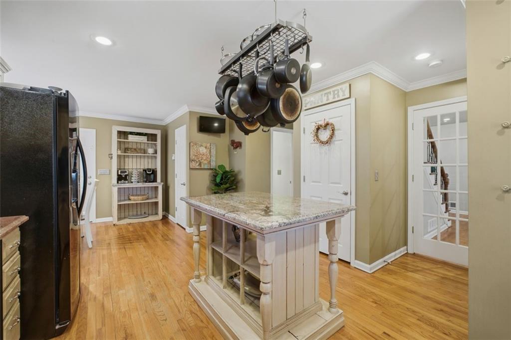 4410 White Surrey Drive NW