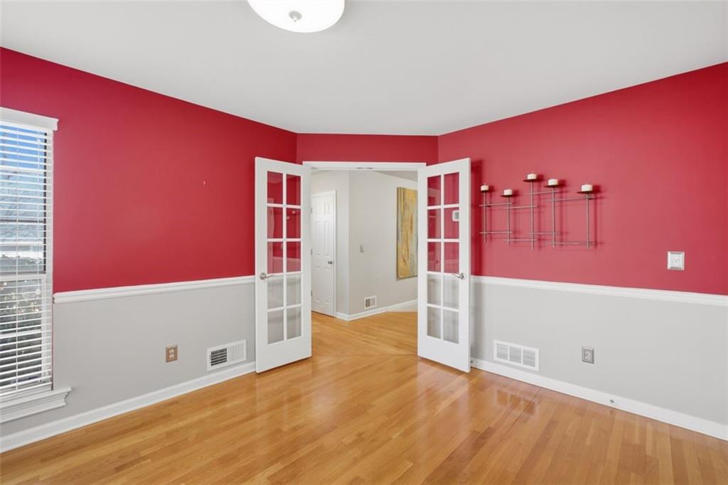 4410 White Surrey Drive NW