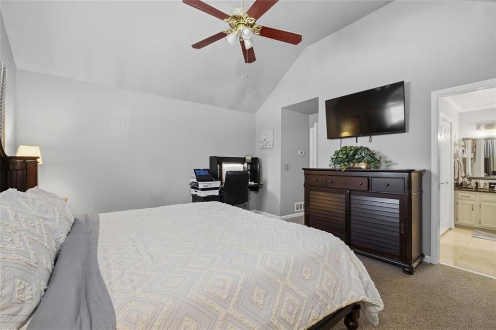 4410 White Surrey Drive NW