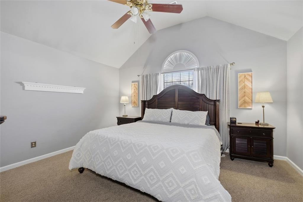 4410 White Surrey Drive NW