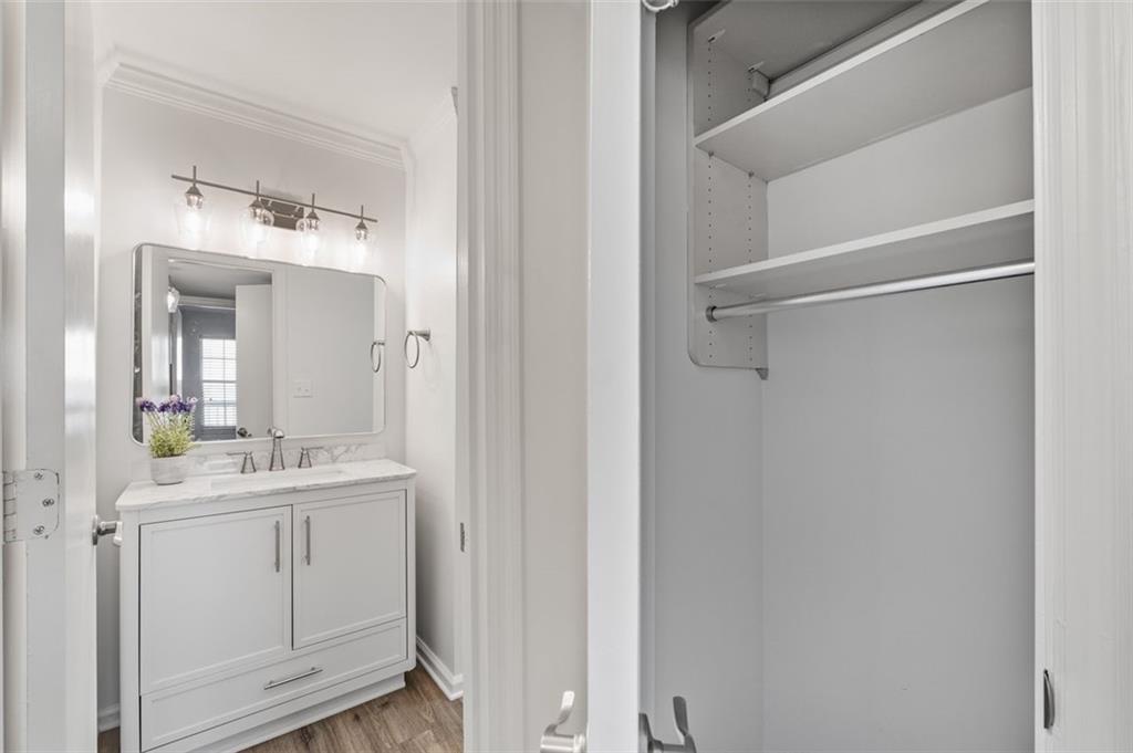 3086 Chastain Park Court NE