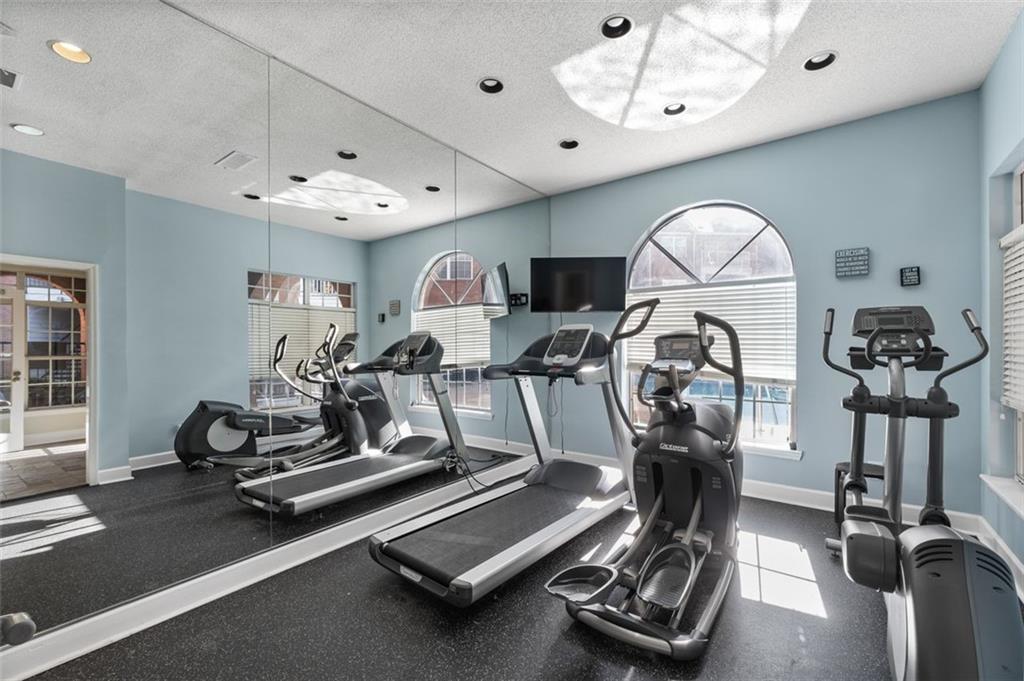 3086 Chastain Park Court NE