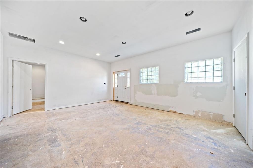 341 Candler Road SE