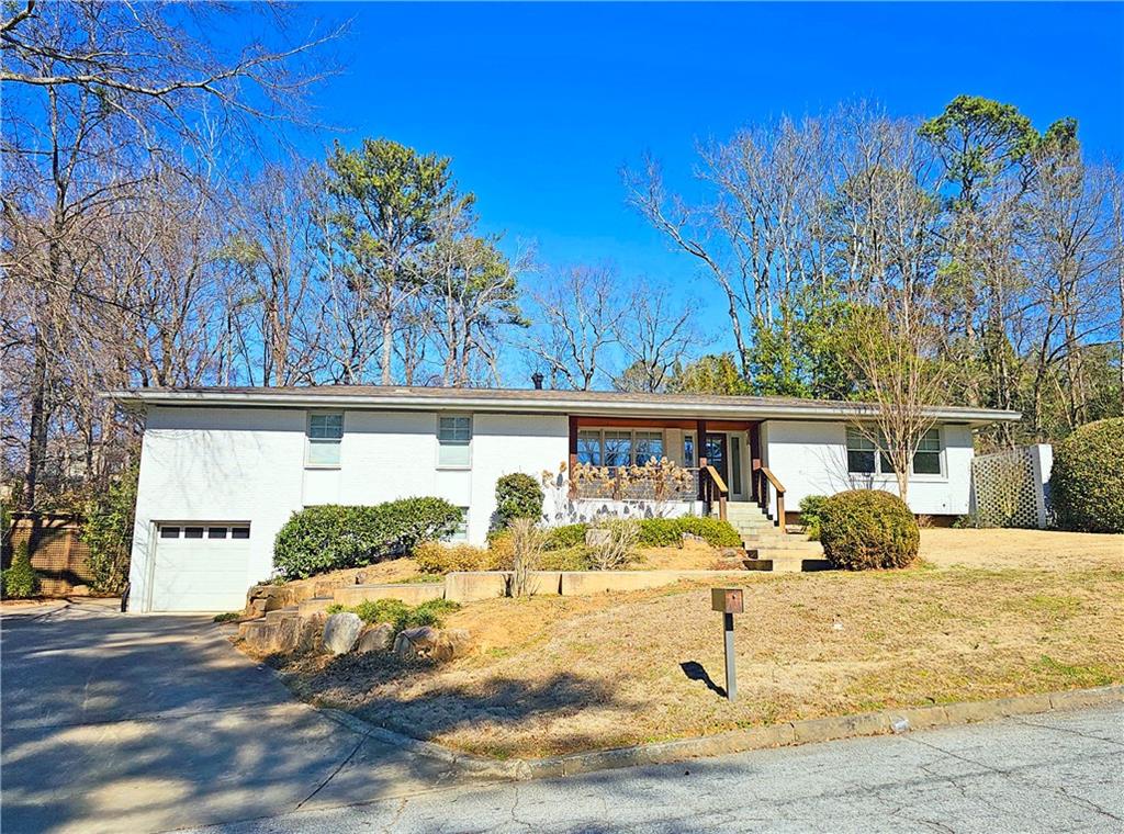 1131 Milmar Drive NW