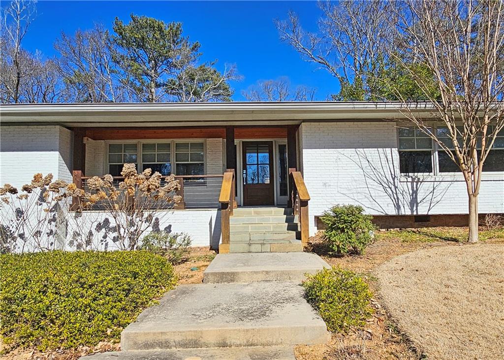 1131 Milmar Drive NW