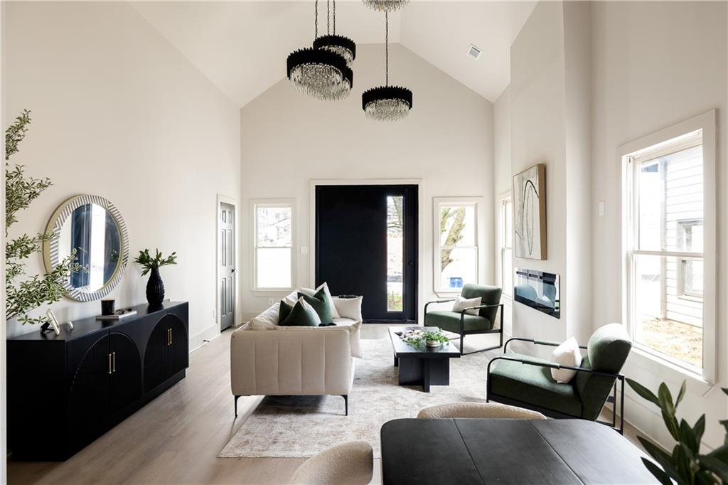 1056 Lester Avenue SE