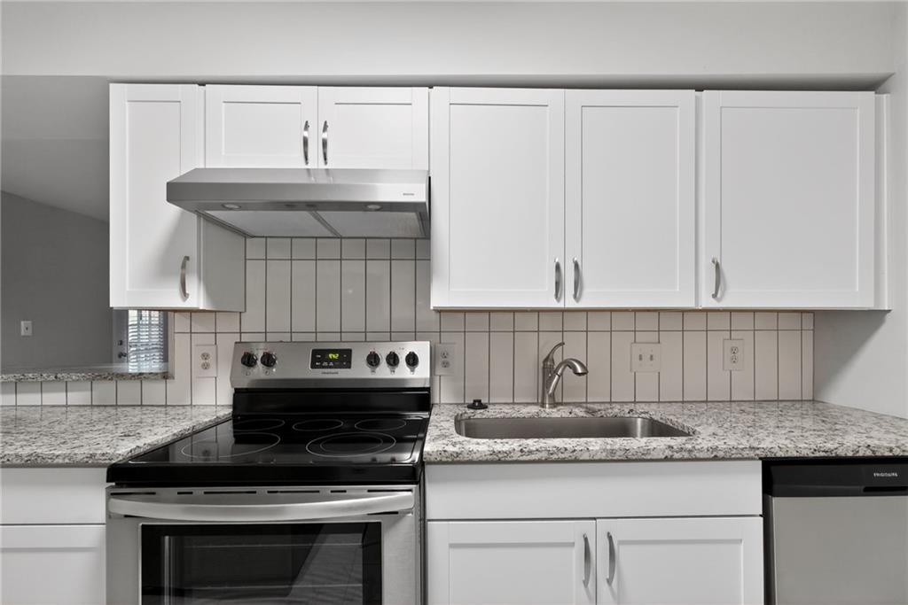 3109 Fairington Drive