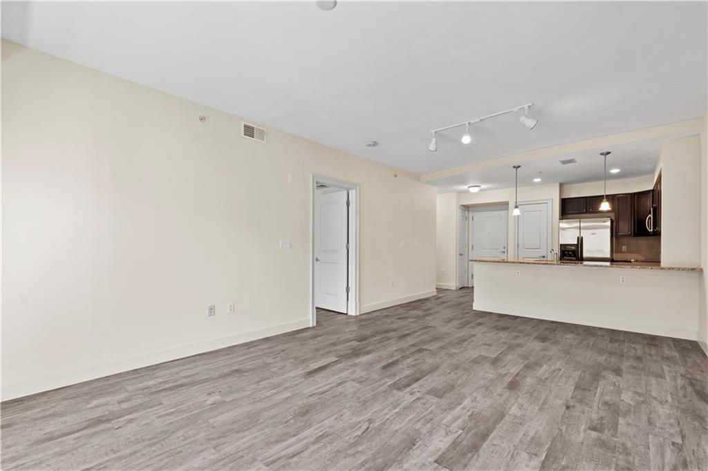 200 River Vista Drive Unit 516