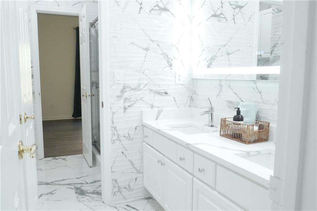 11370 Saint Patrice Way
