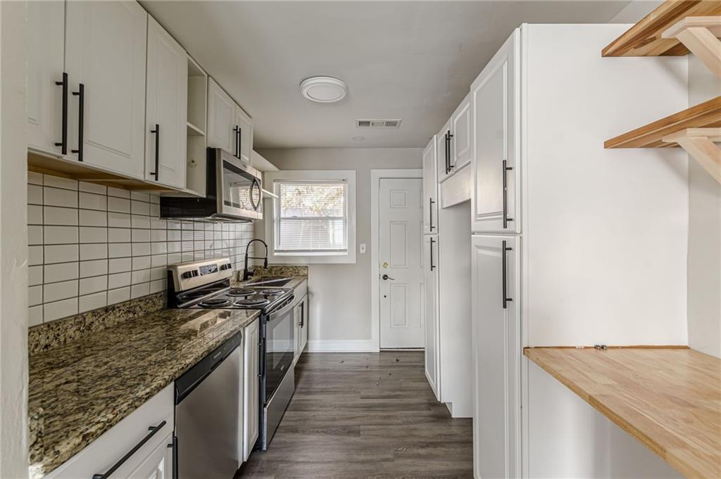 919 HOBSON Street SW