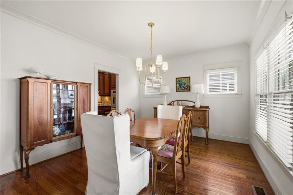 1613 Walker Street SE