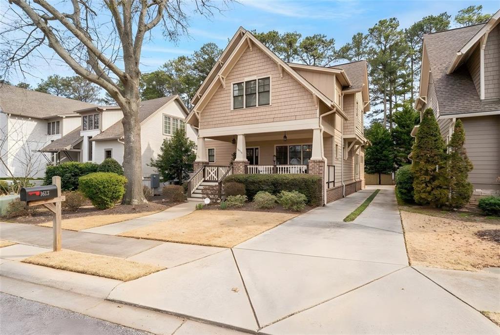 1613 Walker Street SE