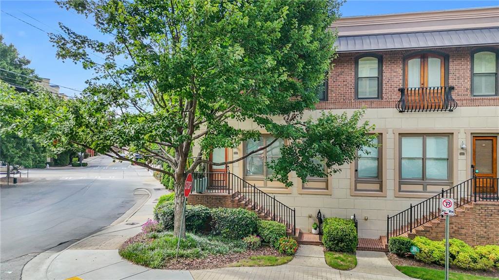 385 15TH Street NW Unit 6