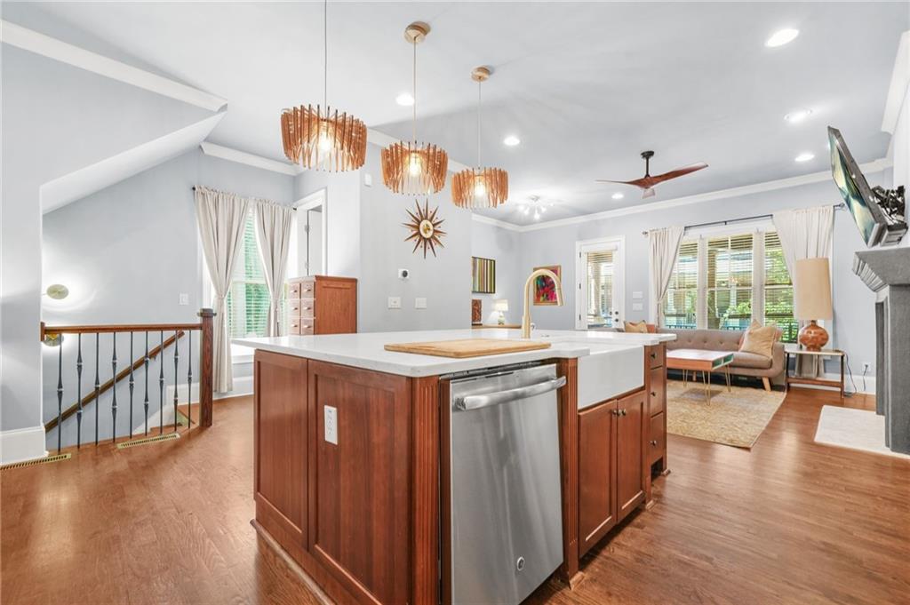 385 15TH Street NW Unit 6