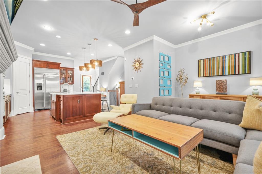385 15TH Street NW Unit 6
