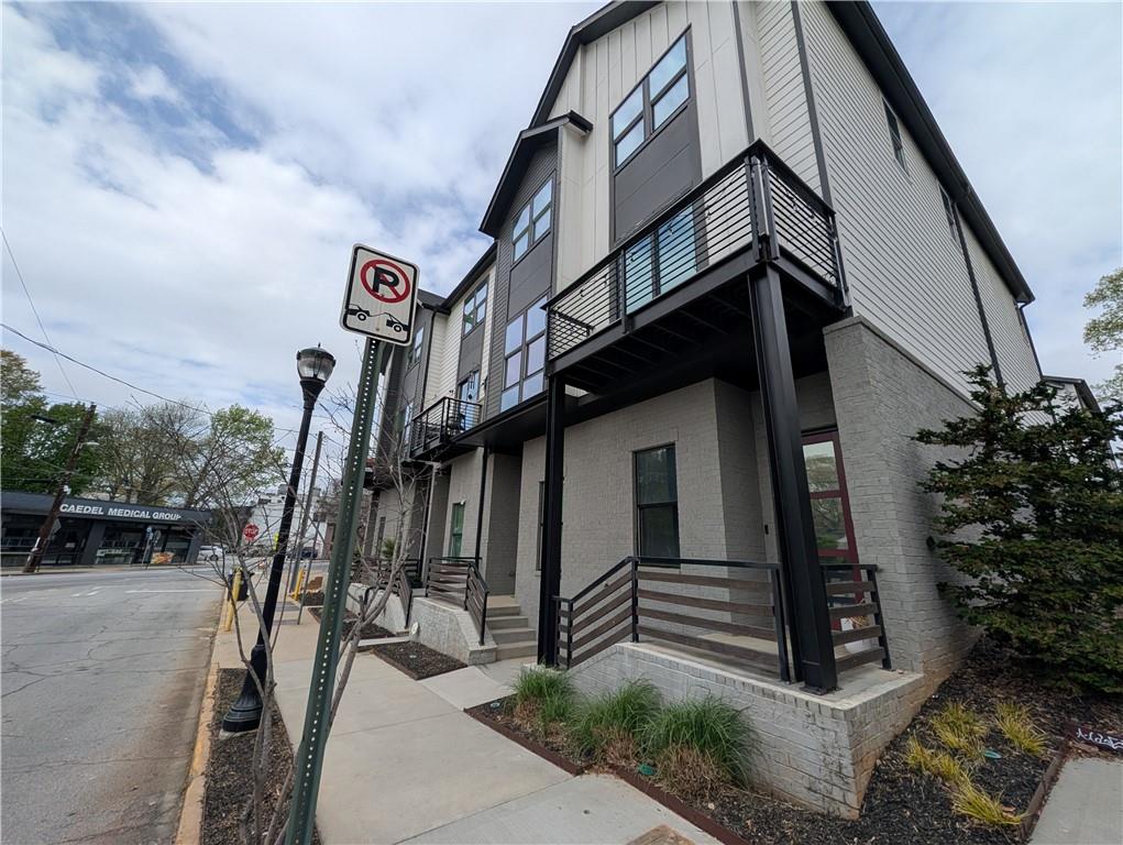 1350 May Avenue SE Unit 20