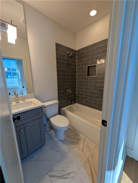 1350 May Avenue SE Unit 20