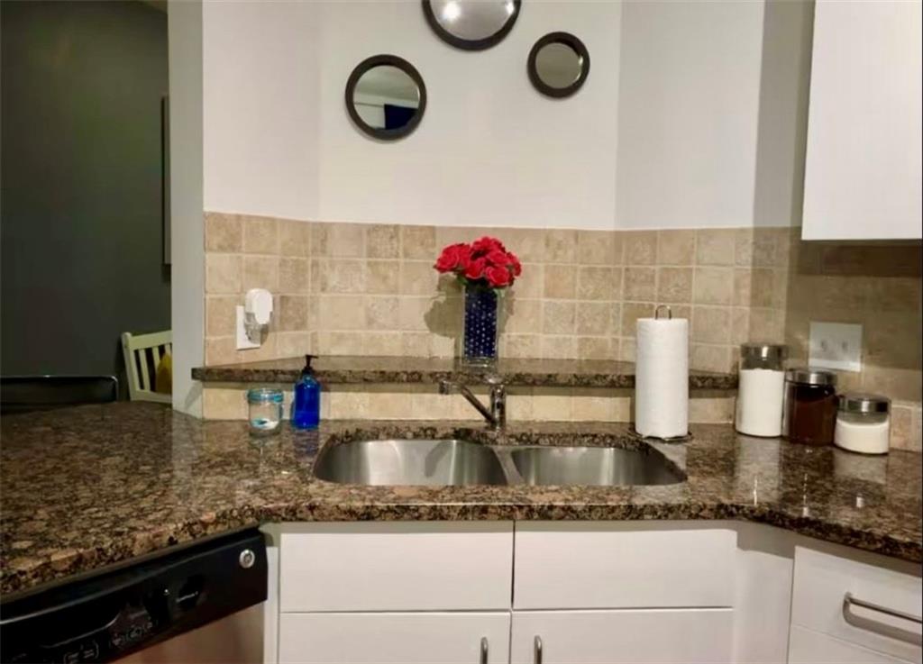 898 Oak Street SW Unit 1414
