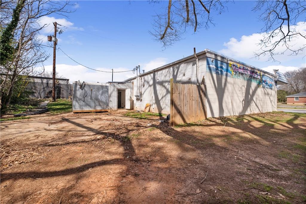 2575 Flat Shoals Road