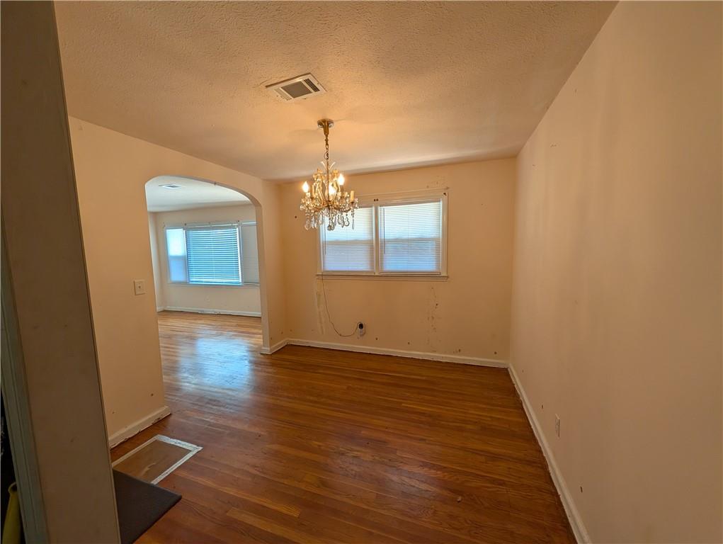 207 Kingsway Drive