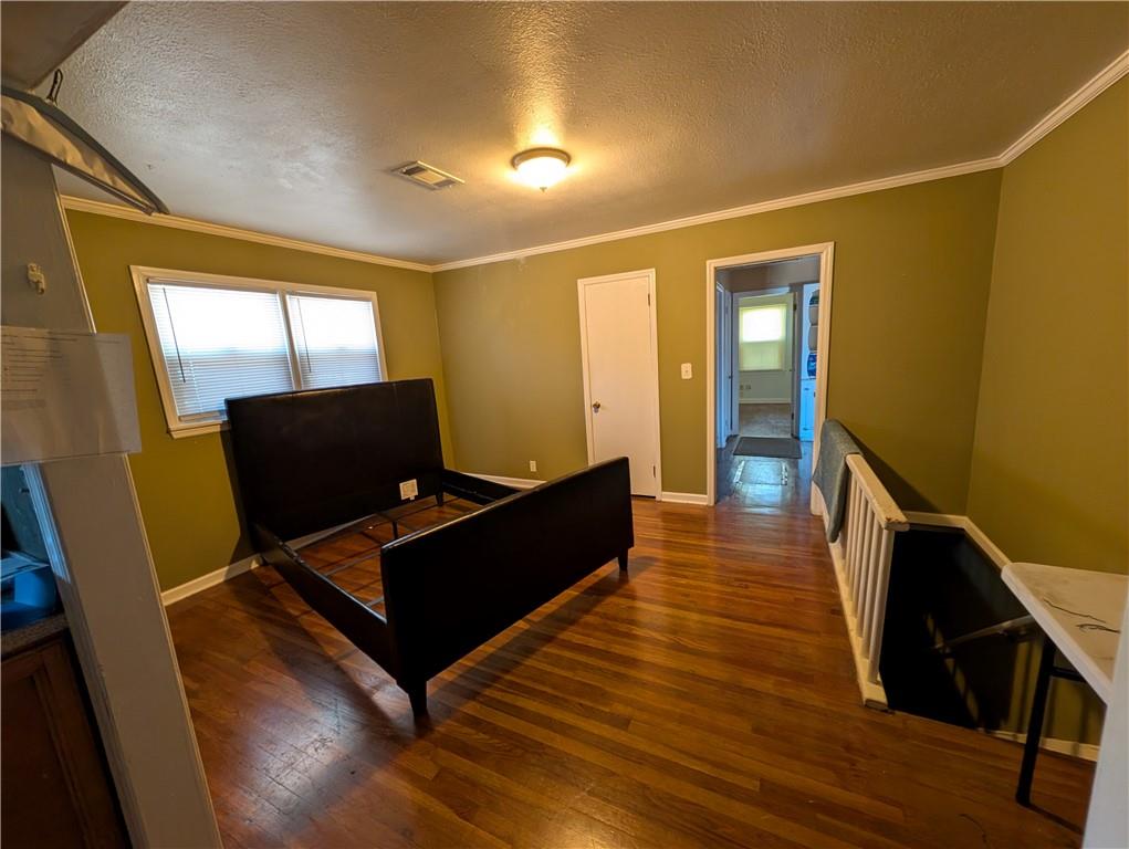 207 Kingsway Drive