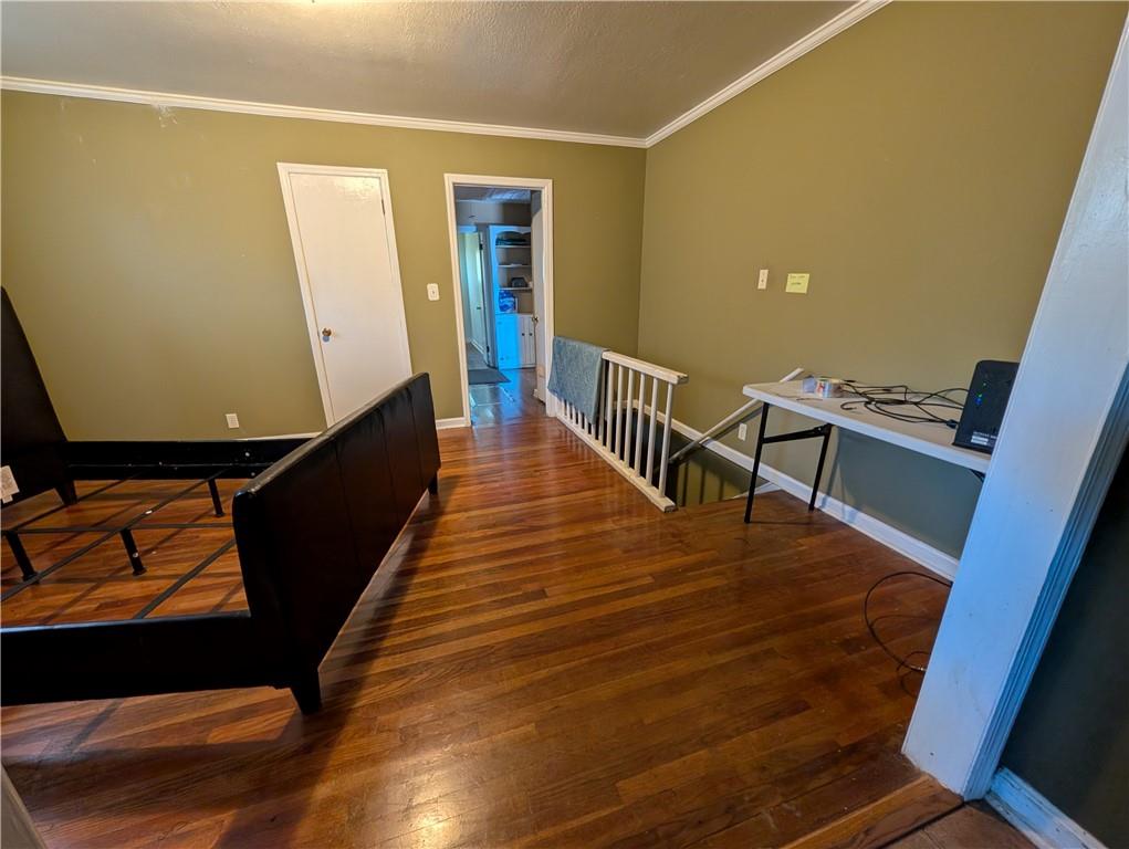 207 Kingsway Drive